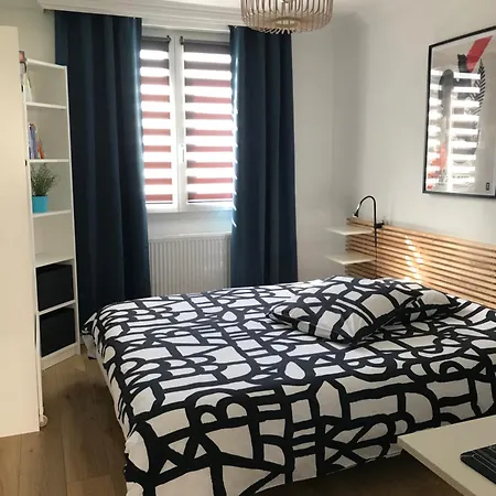 Apartment Bel , Proche Tram Place De Strasbourg Acces Centre Ville, Plages